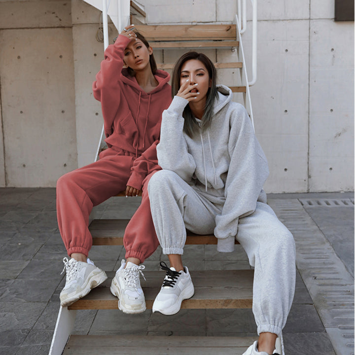Women's cozy short hoodie and high-waisted joggers set Mune Fashion
