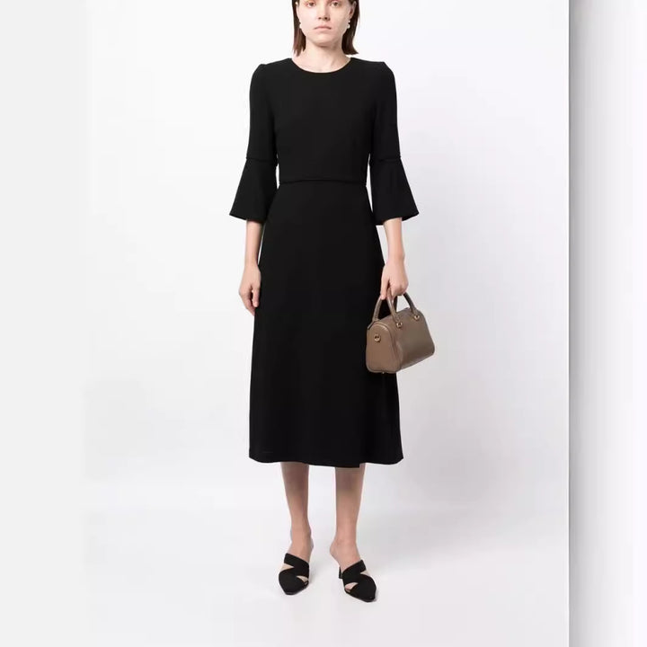 Women's midi dress with fitted silhouette and trumpet sleeves Mune Fashion