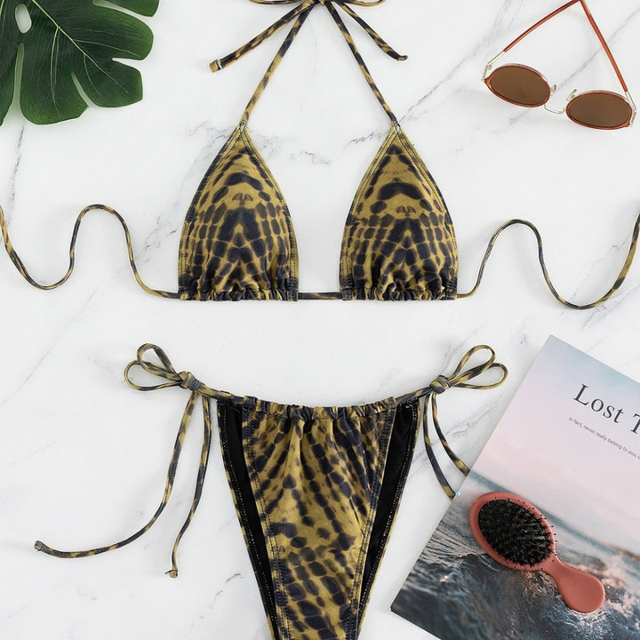 Women's Triangle Bikini with Adjustable Tie Details Mune Fashion