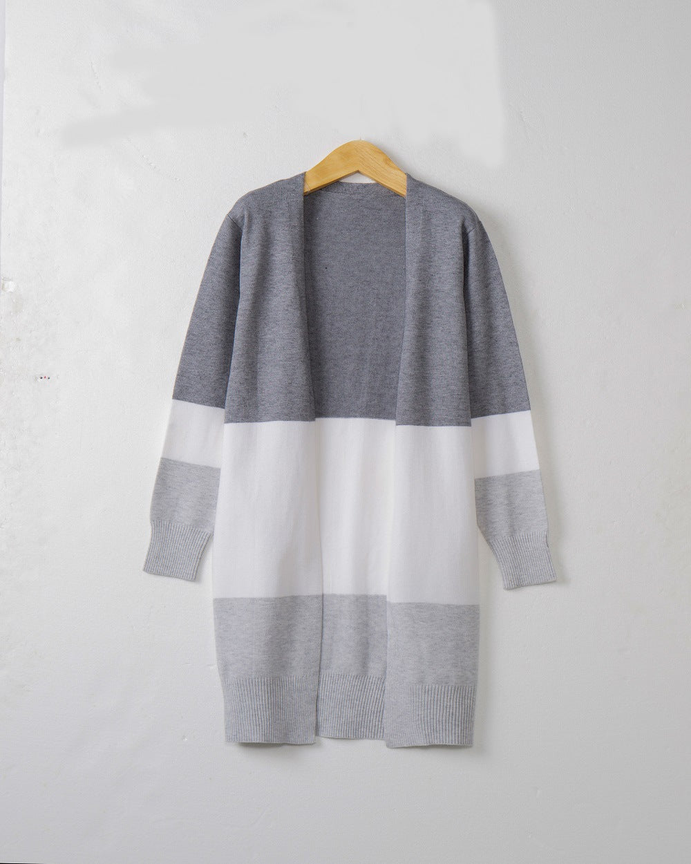 Women's long cardigan with color block design, open front and ribbed cuffs Mune Fashion
