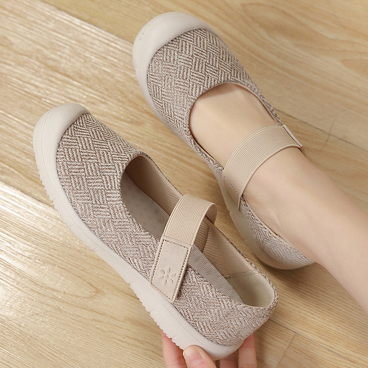Ladies' comfortable knitted strap ballerina with adjustable hook-and-loop fastener and flexible rubber outsole Mune Fashion