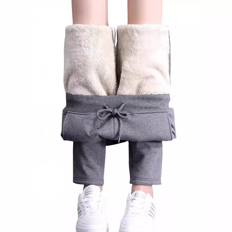 Women's non-padded thermo jogging pants with teddy lining, elastic waistband and drawstring Mune Fashion