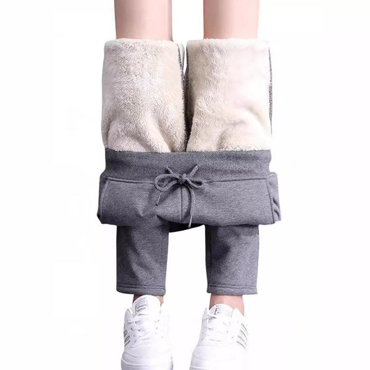 Women's non-padded thermo jogging pants with teddy lining, elastic waistband and drawstring Mune Fashion