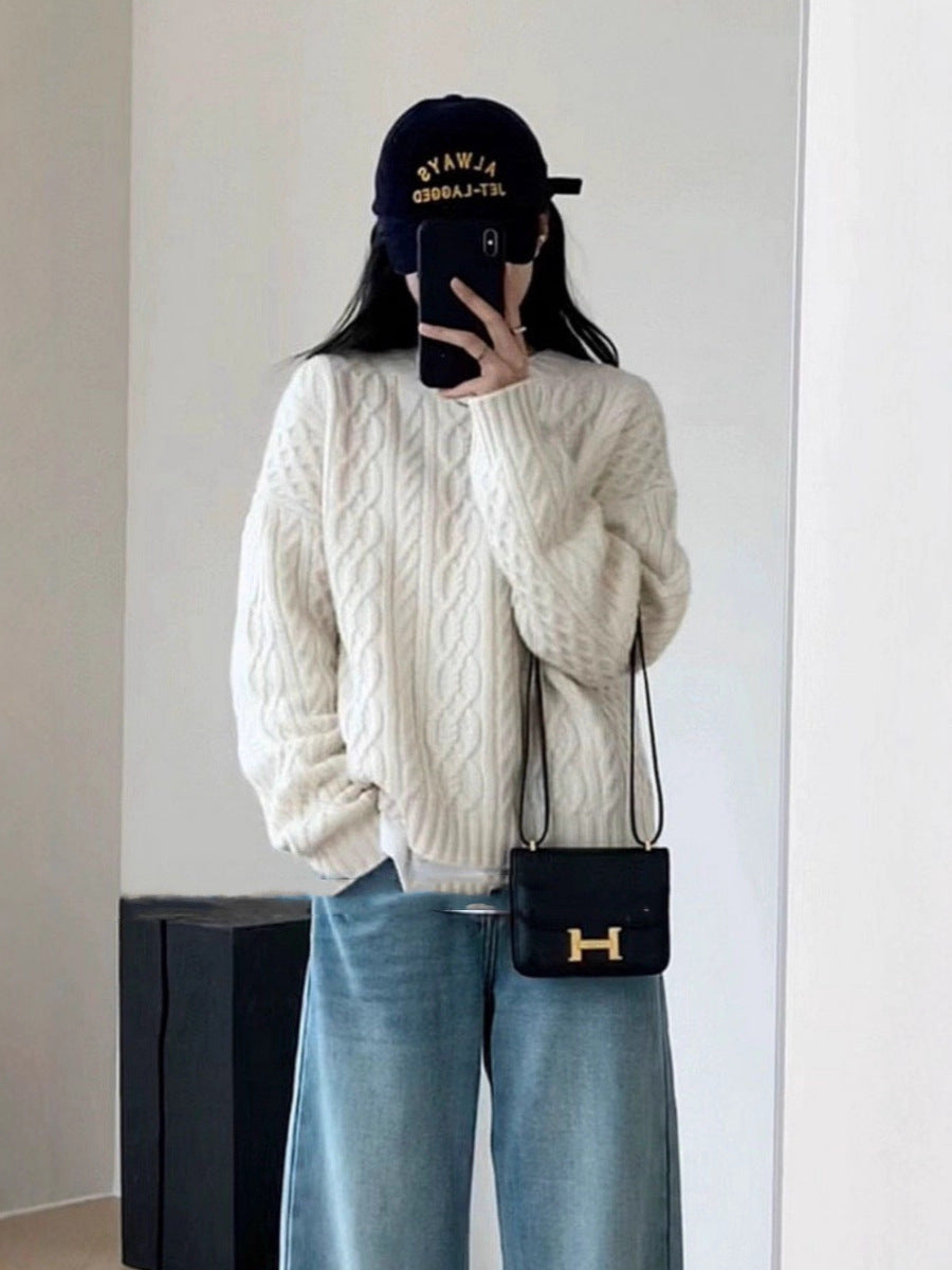 Women Oversize Cable Knit Sweater with Round Neck and Casual Shoulder Partie Mune Fashion