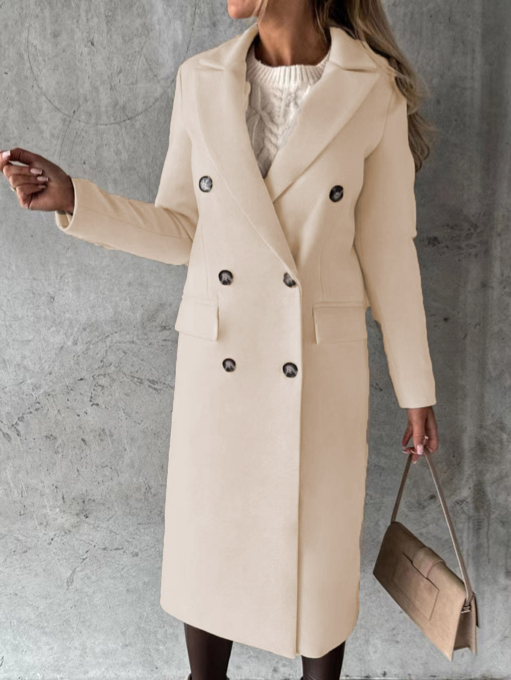 Women's classic long double-breasted coat with collar and flap pockets Mune Fashion