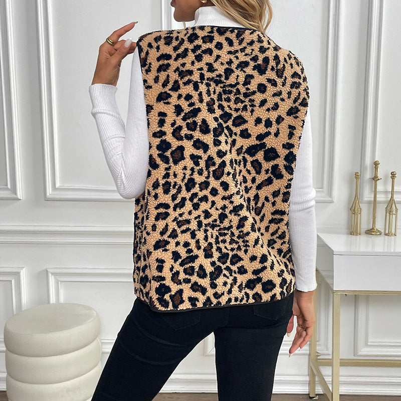 Women Lined Teddy Vest with Leopard Print and Patch Pockets Mune Fashion