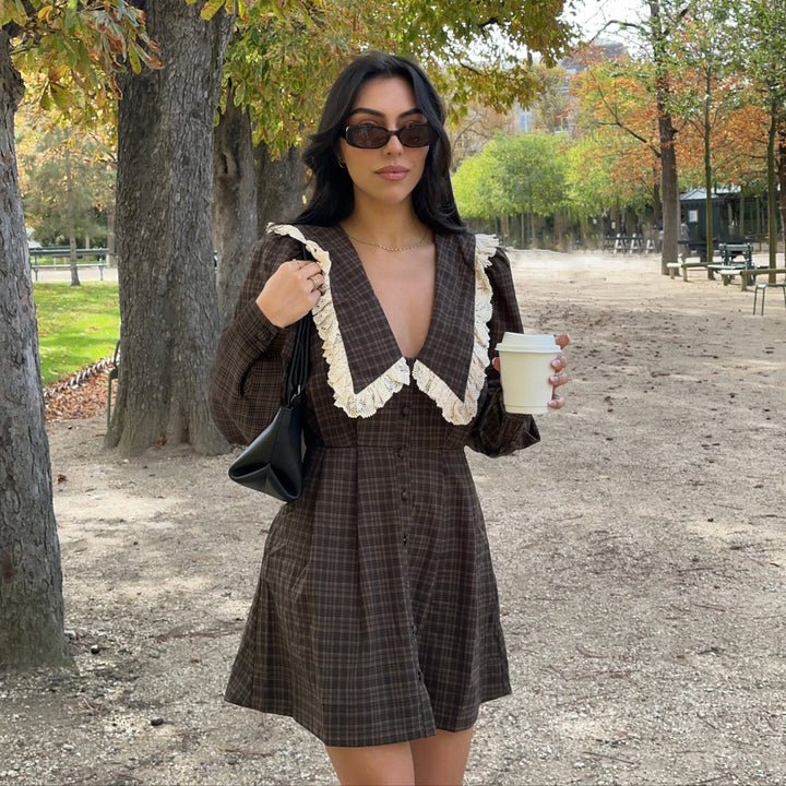 Women Checked Vintage Mini Dress with Oversized Lace Collar and Tailored A-Line Mune Fashion