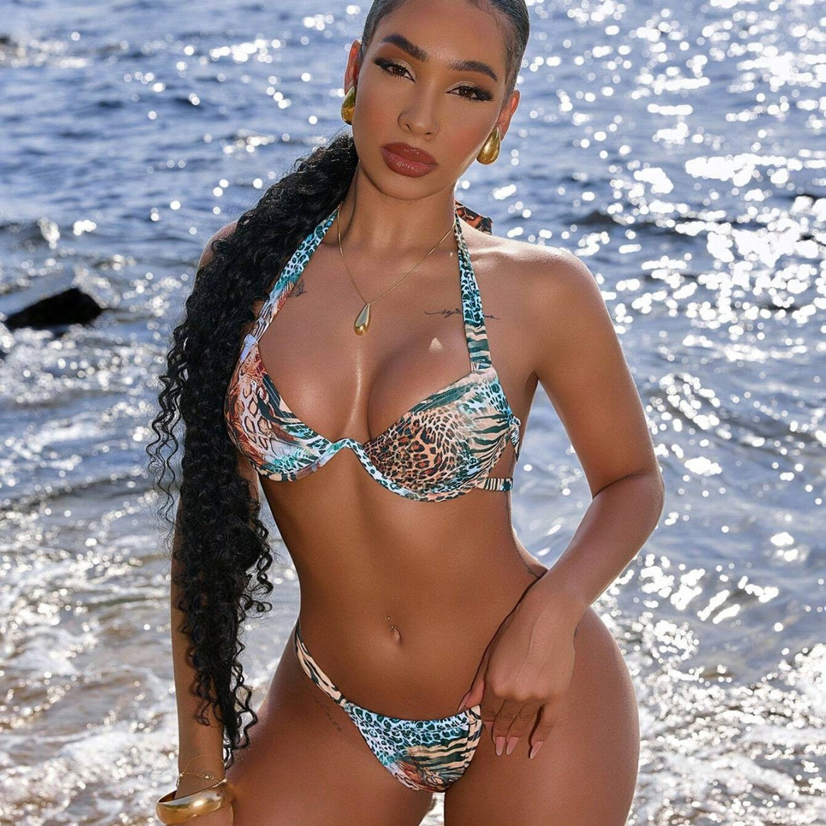 Women's bikini set with exciting animal print and innovative push-up top Mune Fashion