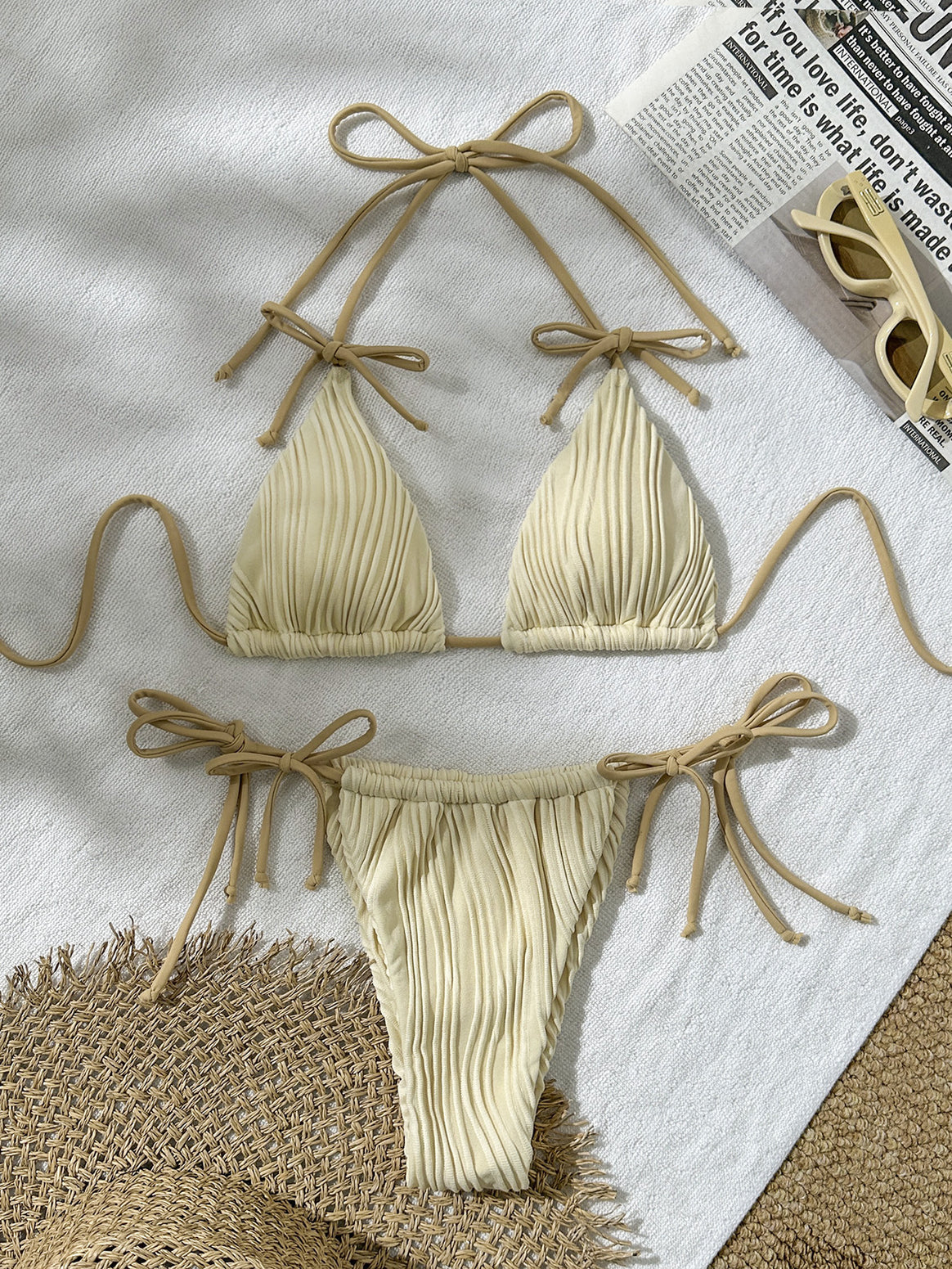 Women Triangle Bikini with Adjustable Laces Mune Fashion