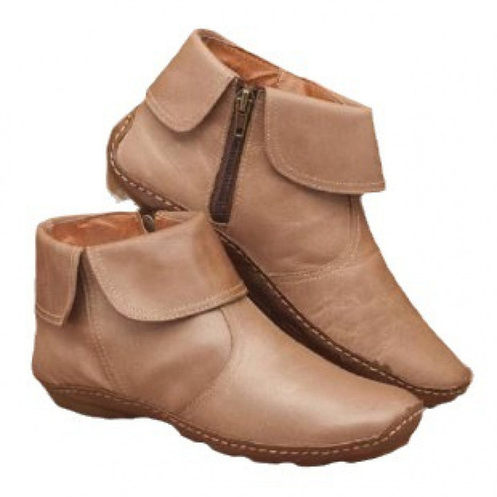 Ladies ankle-high leather-look ankle boots with foldable cuff and side zipper Mune Fashion