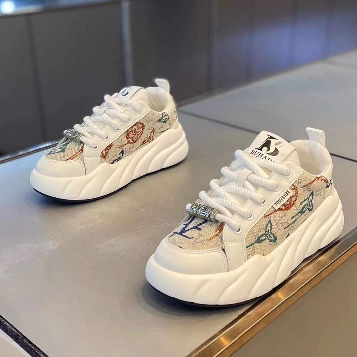 Women's Trendy Chunky Sneakers with Stylish Design and Padded Sole Mune Fashion