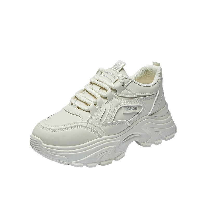Women's sporty sneakers with cushioned sole and trendy design Mune Fashion