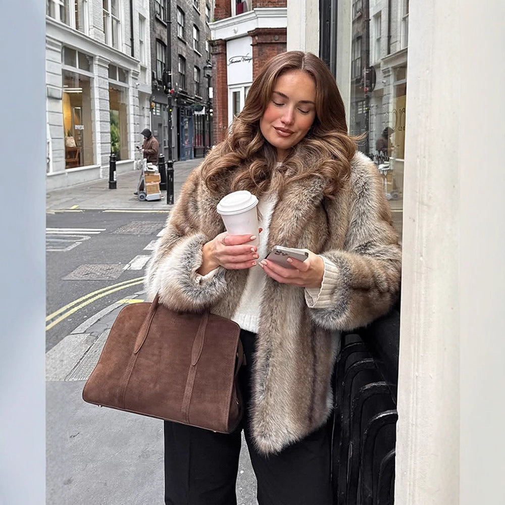 Women Boxy Faux Fur Coat with Luxurious Shawl Collar and Warm Padding Mune Fashion
