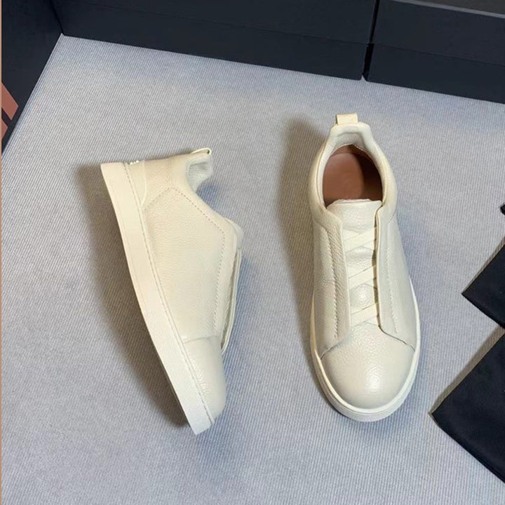 Women's casual and elegant sneakers