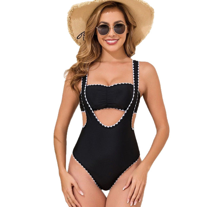 Women's swimsuit set with stylish ruffle details Mune Fashion