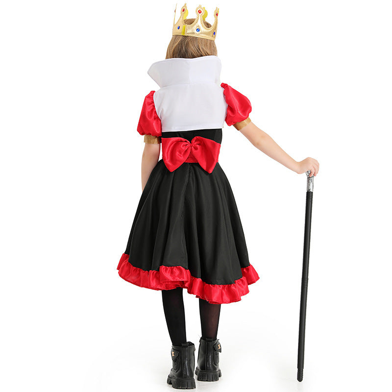 Girl's costume as royal Heart Lady with ruffles and detailed accessories Mune Fashion