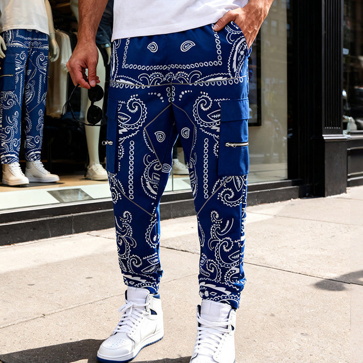 Men's cargo joggers in bandana print with cargo pockets & elastic waistband Mune Fashion