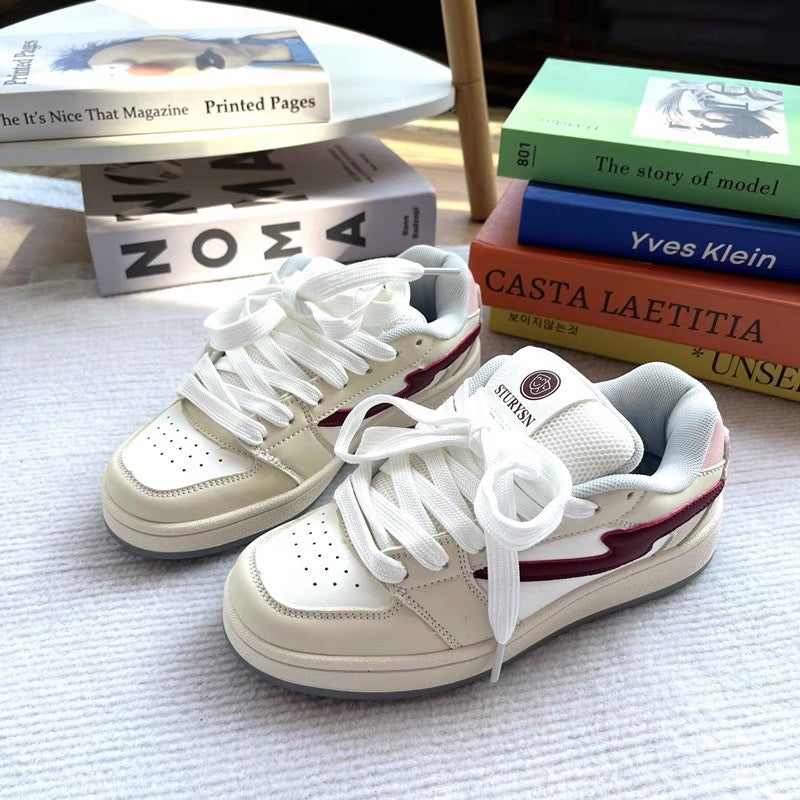 Women's sporty sneakers with cushioning insole and classic design Mune Fashion