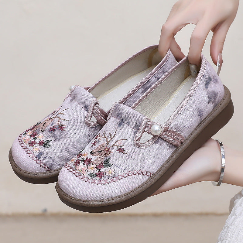 Women's embroidered slippers with pearl detail, breathable textile upper, and shock-absorbing comfort sole Mune Fashion