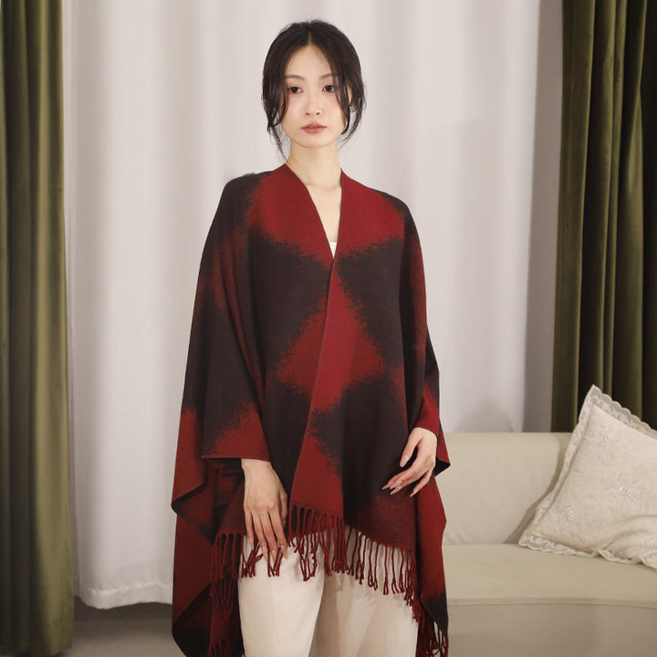 Women Oversized Poncho made of wool blend with washed check and fringe hem Mune Fashion