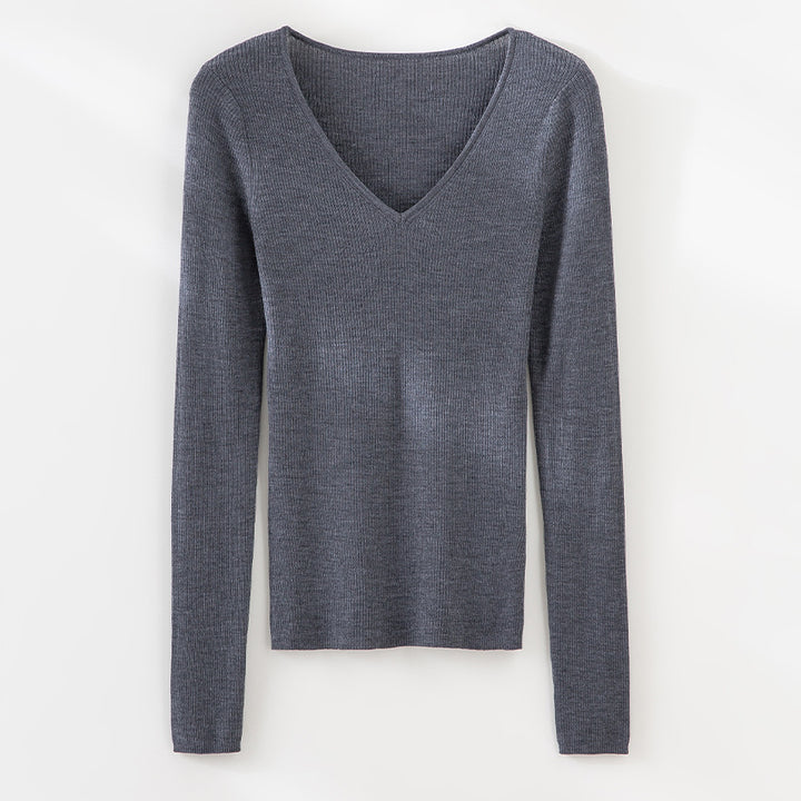 Women's fine ribbed fine knit sweater with V-neck and tailored silhouette Mune Fashion