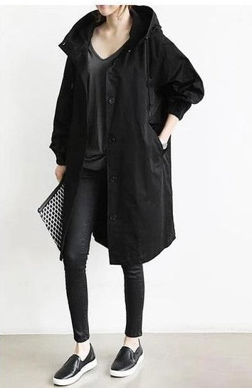 Women's lightweight oversized raincoat with hood and concealed button placket Mune Fashion