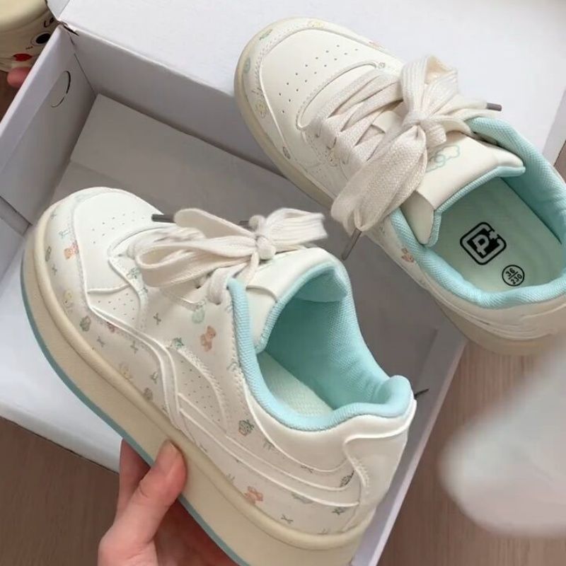 Women's Comfortable Leisure Sneakers with Floral Design Mune Fashion