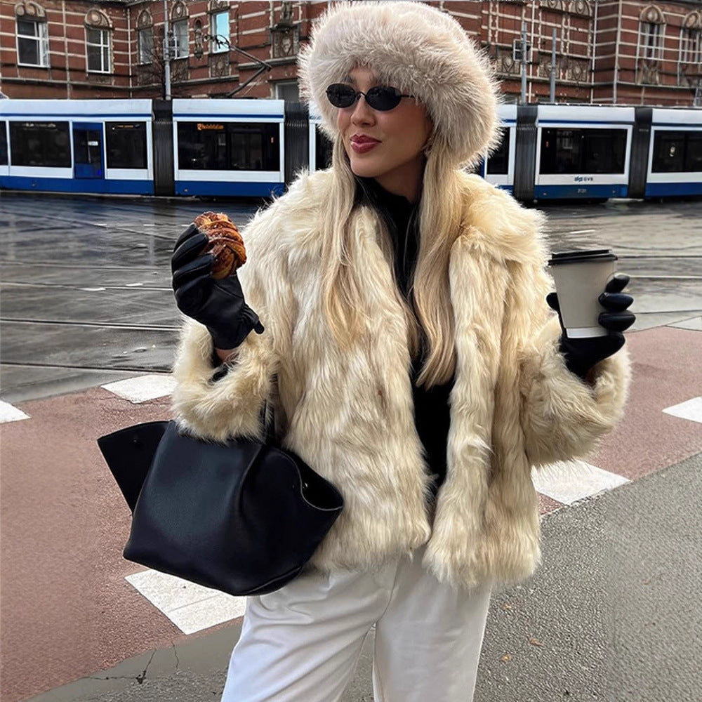 Women's Short Cut Boxy Faux Fur Coat with Long Pile Structure Mune Fashion
