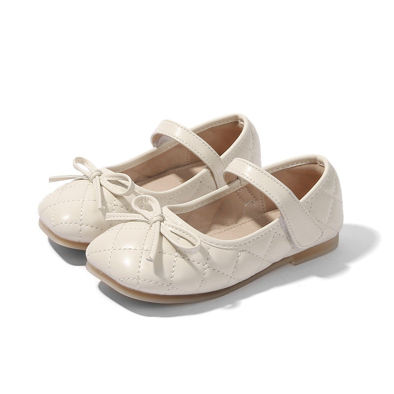 Women Ballerina Shoes with decorative bow application Mune Fashion