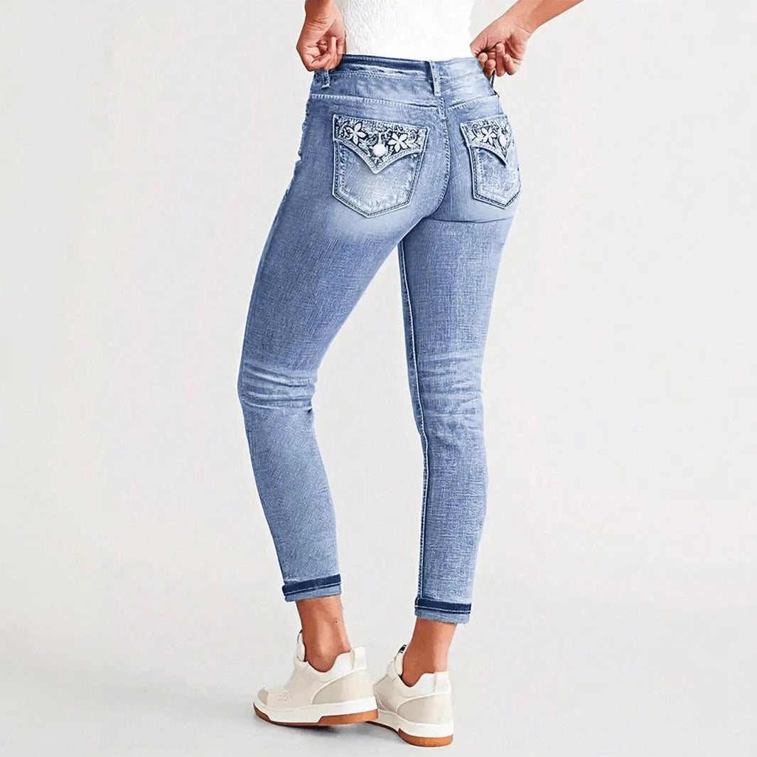 Ladies fitted high-rise skinny jeans with sculpting effect and five-pocket design Mune Fashion