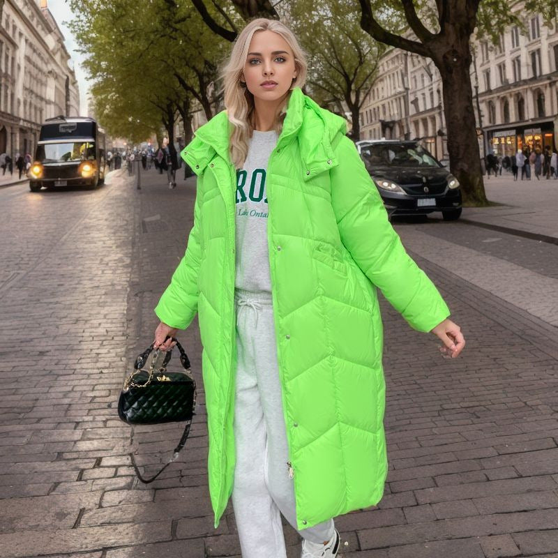 Women's Long Insulated Puffer Jacket with Voluminous Cut and Practical Side Pockets Mune