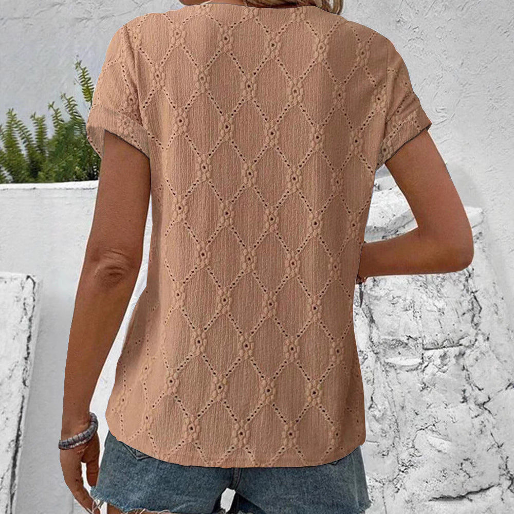 Women's short-sleeved embroidery blouse with V-neck and continuous button placket Mune Fashion