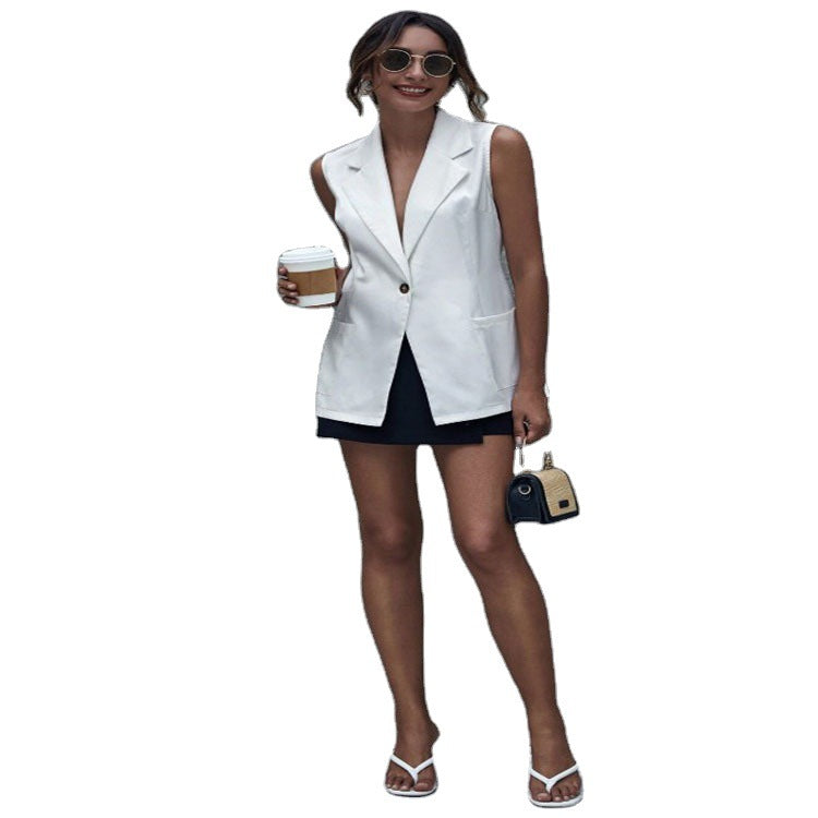 Women's sleeveless long blazer vest in tailoring with single-button closure and patch pockets Mune Fashion