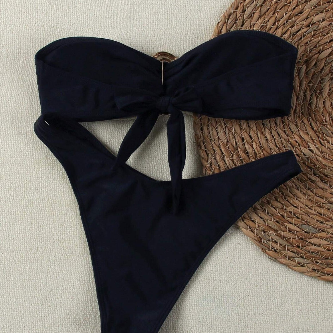 Women's bikini with fashionable knot design and elegant gold accent Mune Fashion