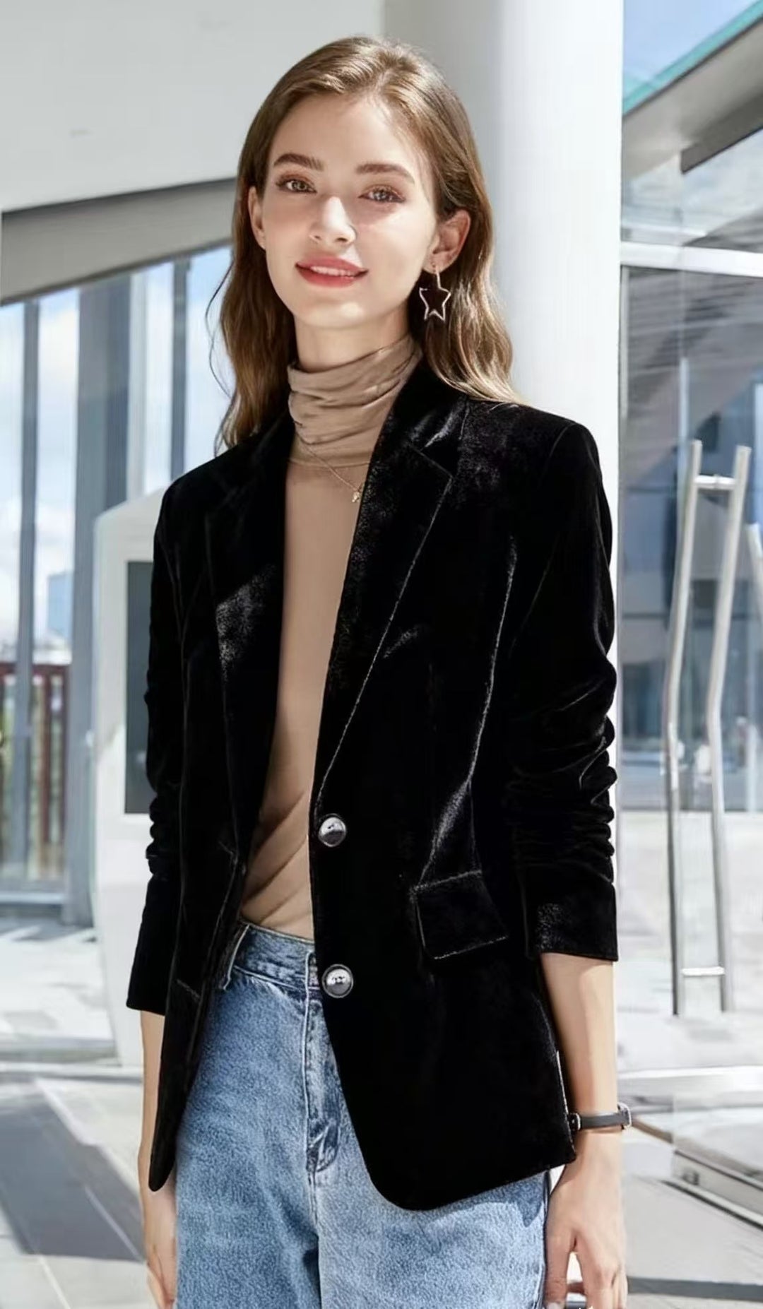 Women's narrow-cut velvet blazer with extended hem, flap pockets, and polished buttons Mune Fashion