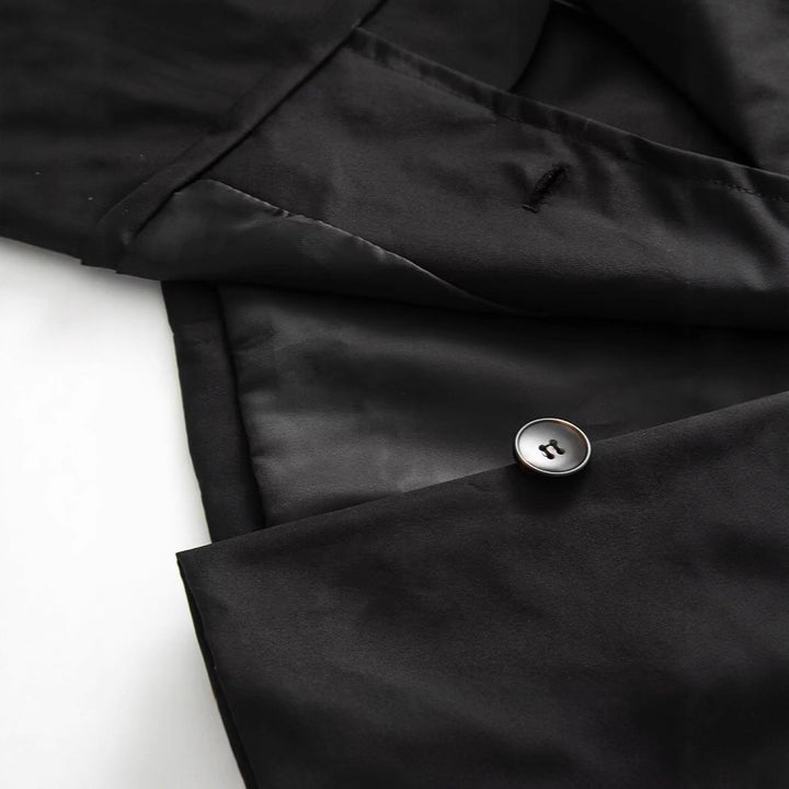 Women Short Cut Cropped Trench Coat with Double-Breasted Button Closure and Epaulets Mune Fashion