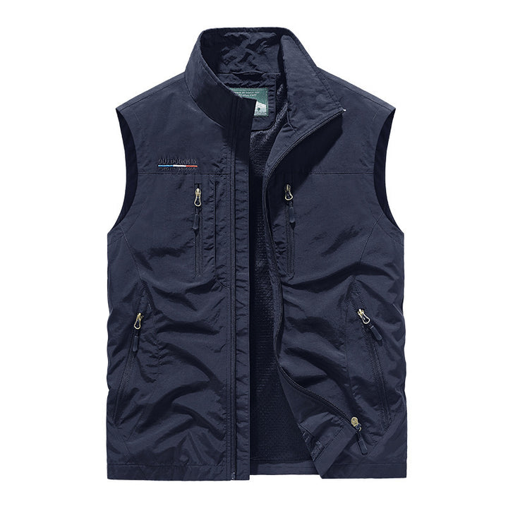 Men's lightweight outdoor vest with many zippered pockets Mune Fashion