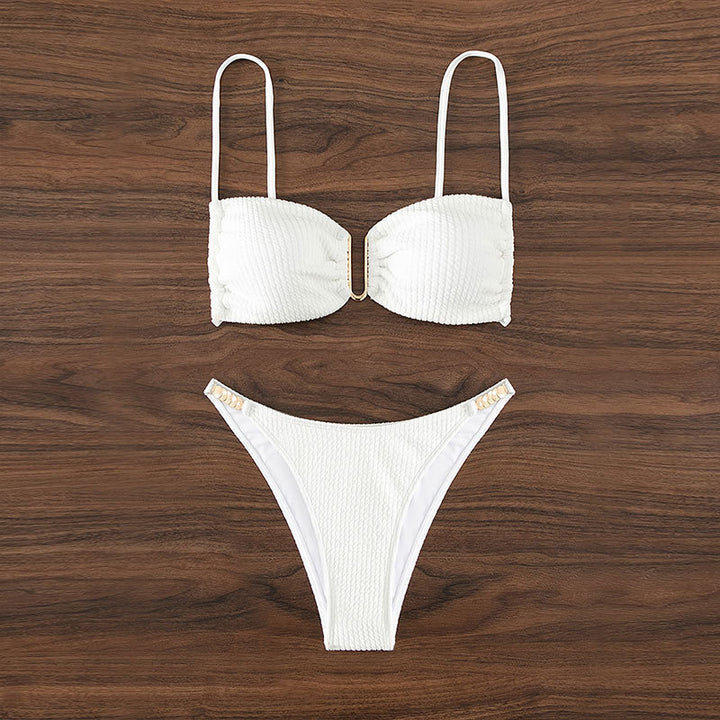 Women's bandeau bikini with elegant ruffle design and adjustable straps Mune Fashion