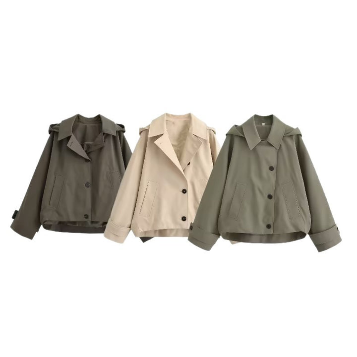 Ladies short trench coat in boxy cut with notch collar and piped patch pockets Mune Fashion