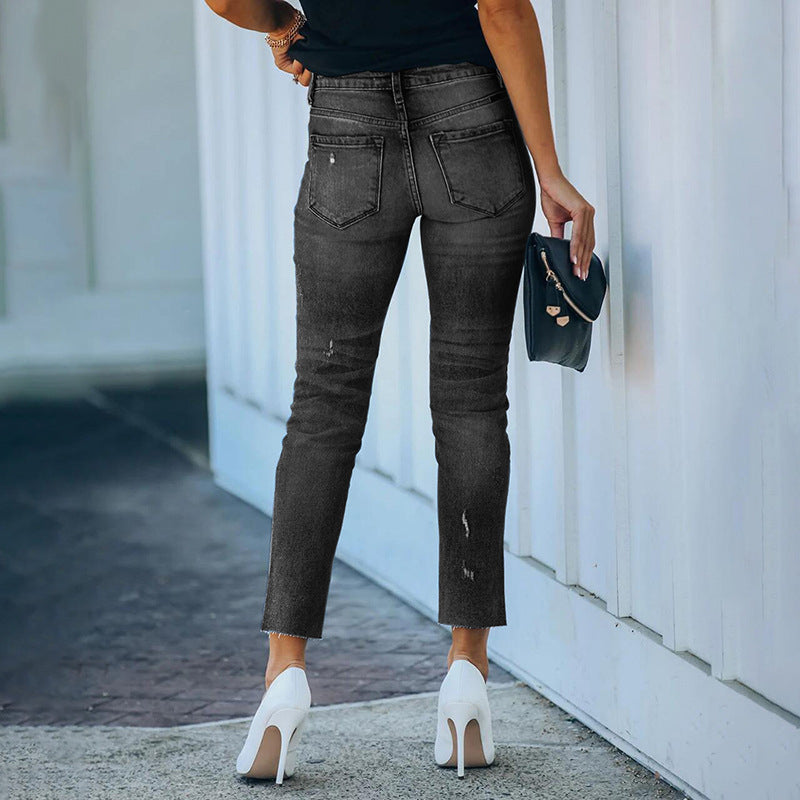 Women's Figure-Hugging High-Waisted Ankle-Length Jeans with Slightly Frayed Hem Mune Fashion