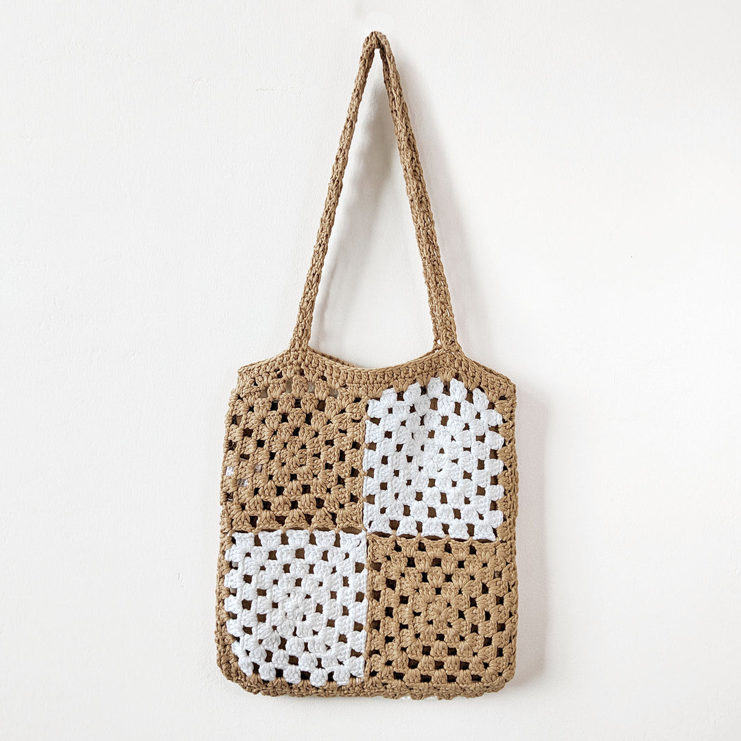 Women's crocheted tote bag with original square pattern Mune Fashion