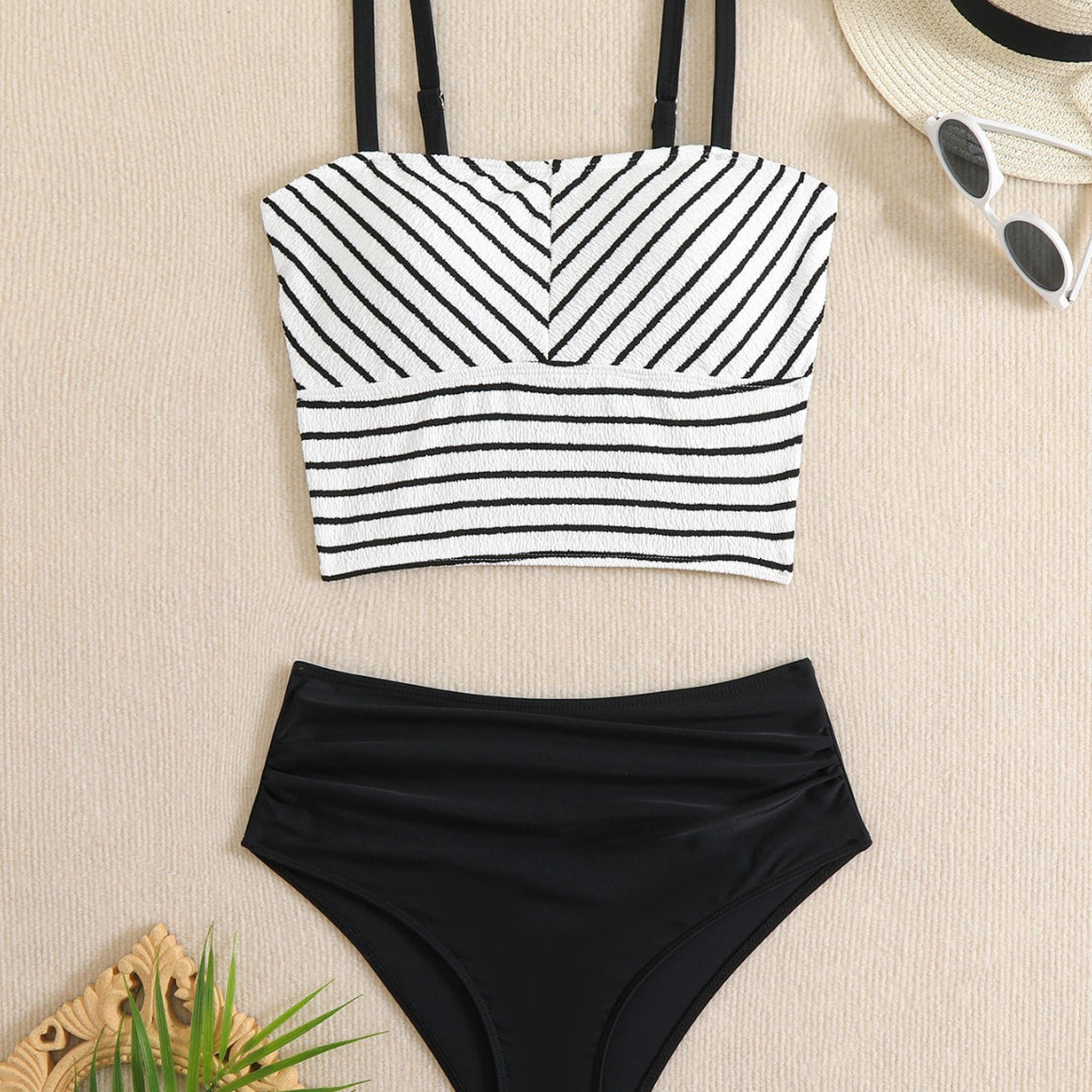Women's bikini set with striped top and high-waisted pants Mune Fashion