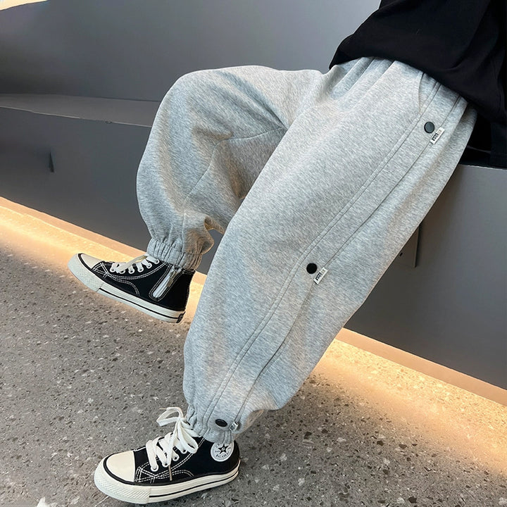 Unisex comfortable jogging pants with elastic cuffs Mune Fashion
