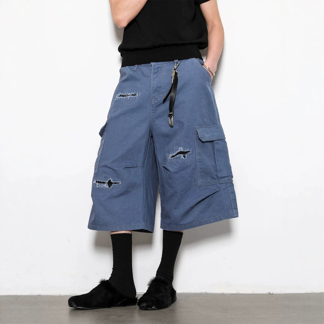 Men's Stylish Cargo Shorts with Wide Cut and Practical Pockets