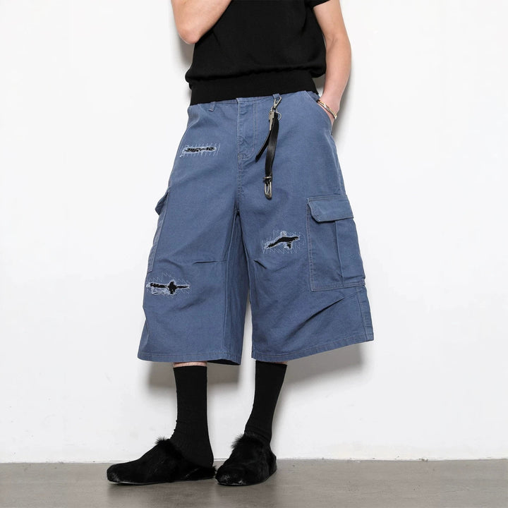 Men's Stylish Cargo Shorts with Wide Cut and Practical Pockets