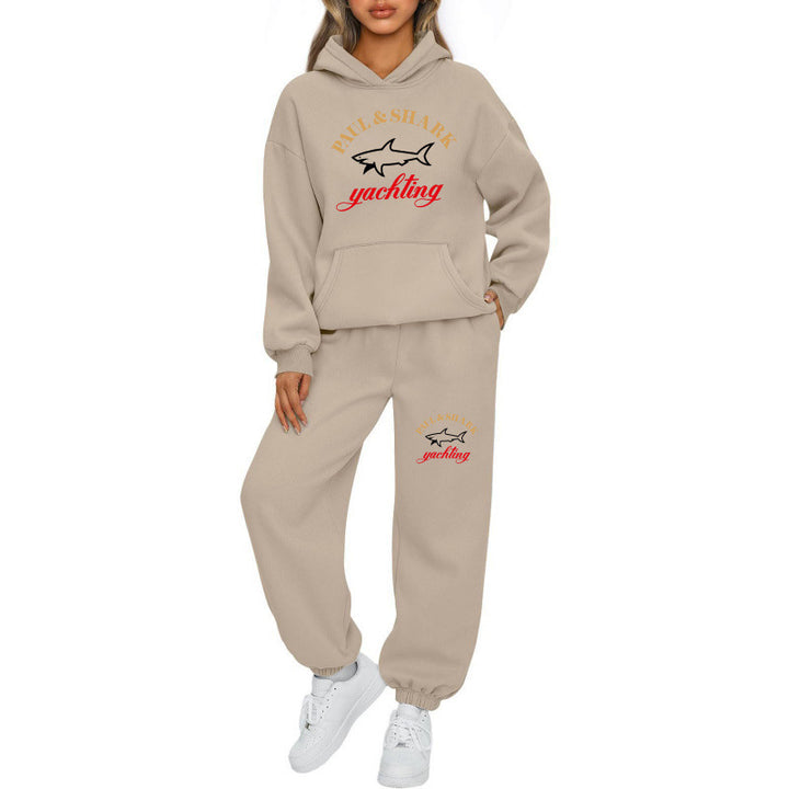 Women's oversized hoodie and jogger set with hood, kangaroo pocket, and ribbed cuffs Mune Fashion