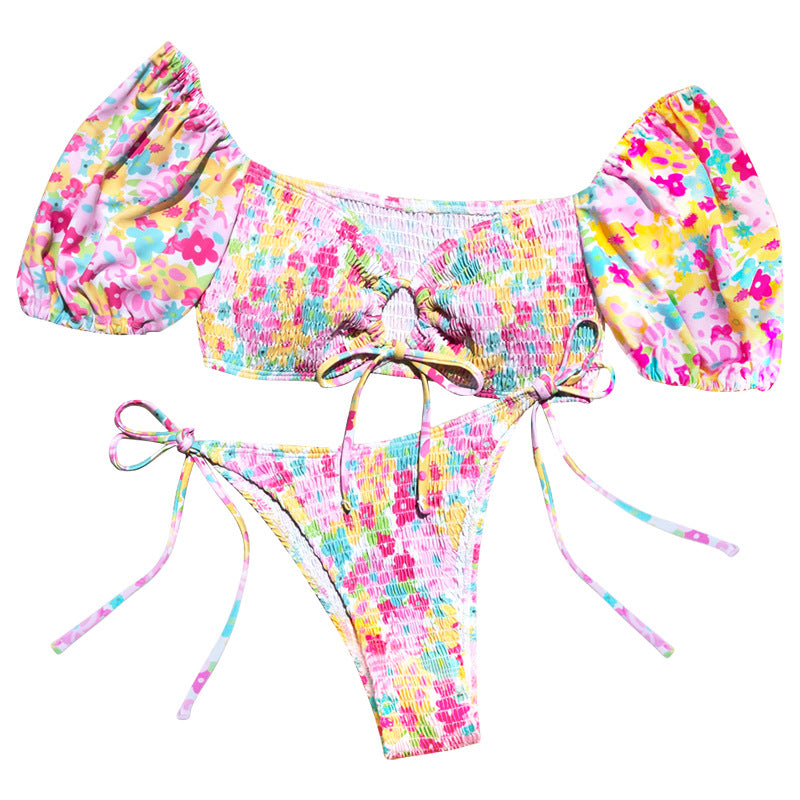 Women's bikini costume with ruffled sleeves and stylish cut-out Mune Fashion