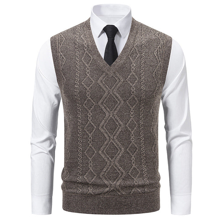 Men's Knitted Pullover with V-Neck and Textured Cable Pattern Mune