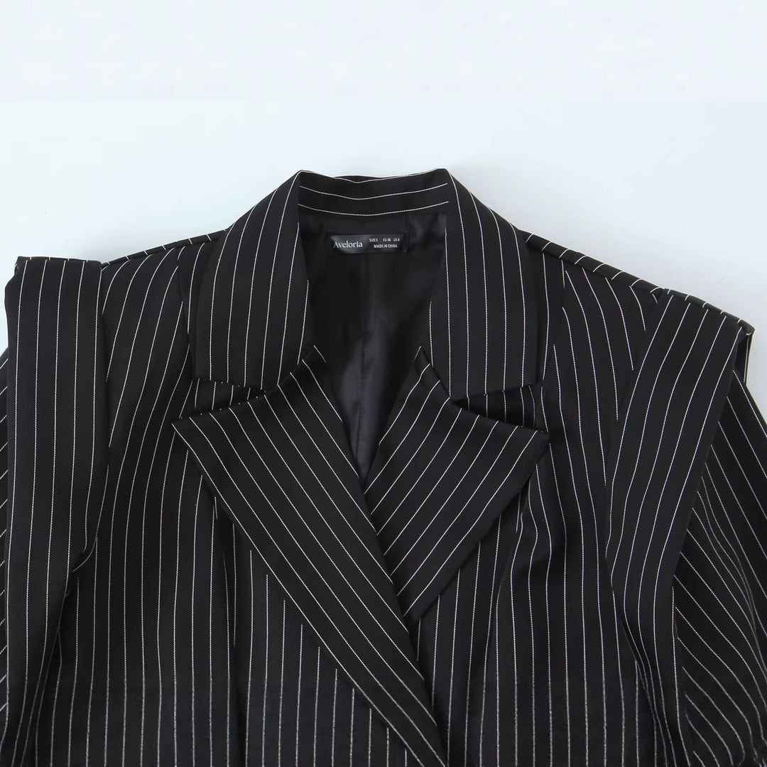 Women Double-Breasted Oversize Blazer with Distinctive Shoulder Pads and Pinstripes Mune Fashion