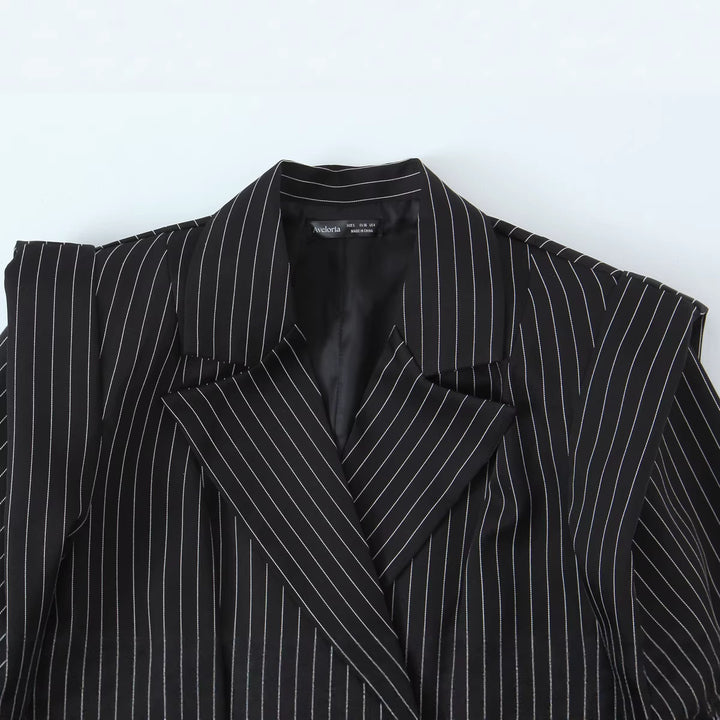 Women Double-Breasted Oversize Blazer with Distinctive Shoulder Pads and Pinstripes Mune Fashion